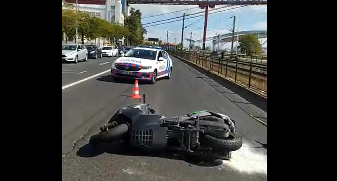 Insólito: Provoca acidente e congratula socorros em vídeos em direto!