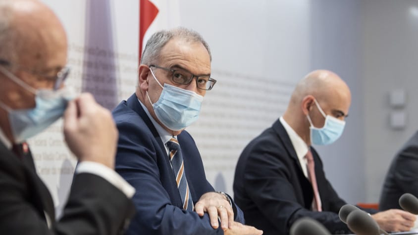 Covid-19: Conselho Federal anuncia plano de flexibilização