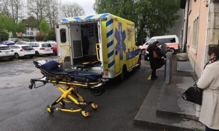 Dois portugueses condenados por agredir colega de quarto sérvio