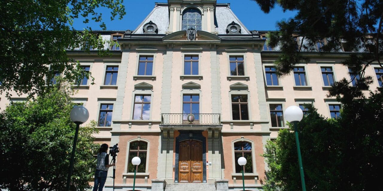 Português condenado a 10 anos de prisão por matar companheira