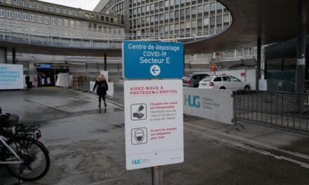 Covid-19: Suíça regista recorde de novos casos diários