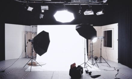 Justiça: Tribunal reduz pena de prisão a fotógrafo português