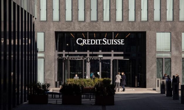 Banco UBS compra o Credit Suisse