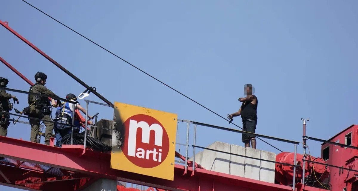 Português encontrado morto dias antes do seu julgamento