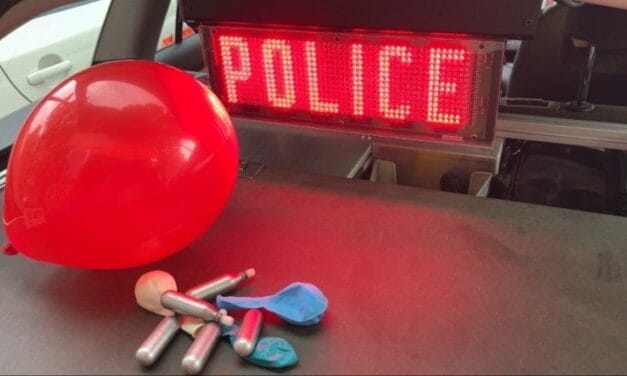 Automobilista sob efeito de gás hilarante detido na autoestrada