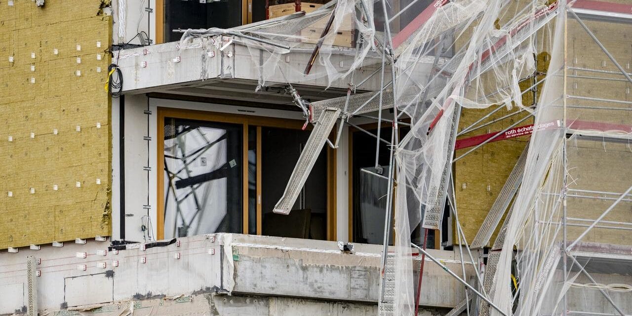 Queda de andaime: Operações de remoção dos escombros continuam em Prilly