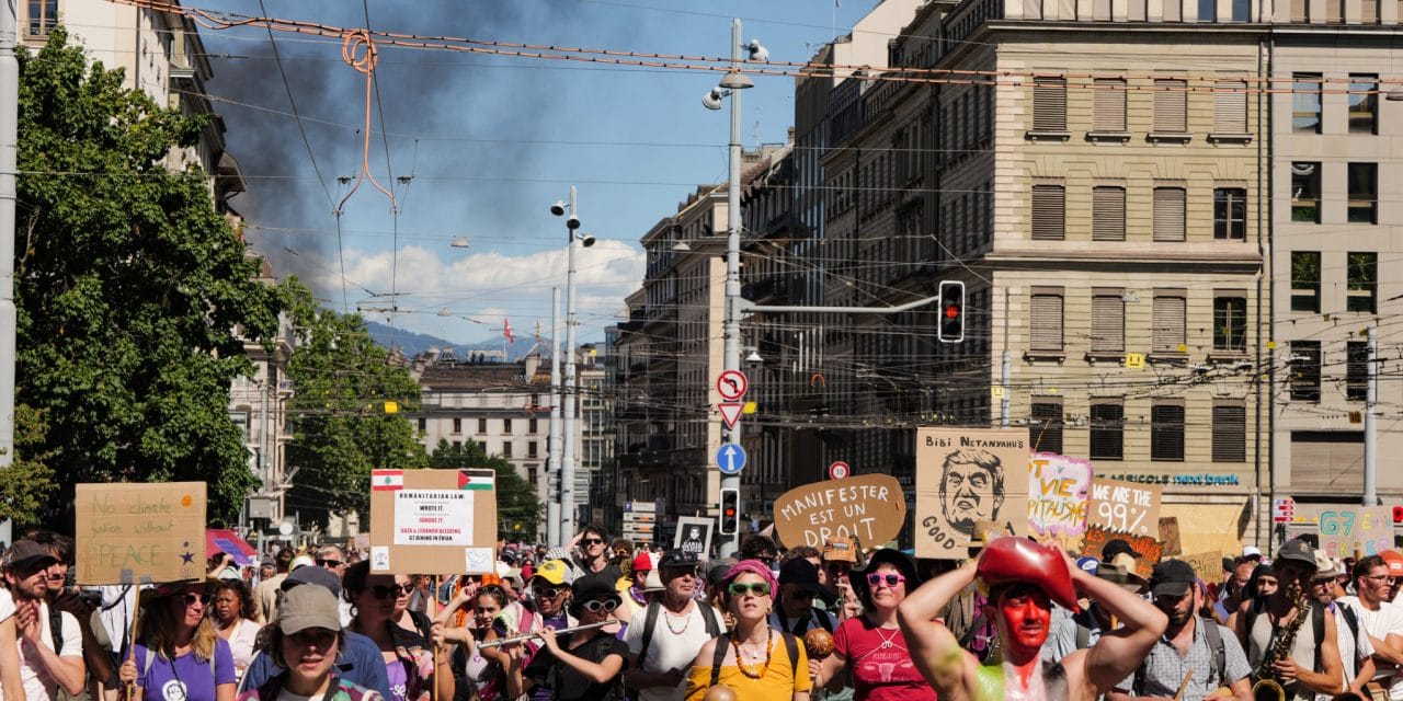 Manifestação contra o G7 em Genebra termina com confrontos