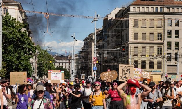 Manifestação contra o G7 em Genebra termina com confrontos