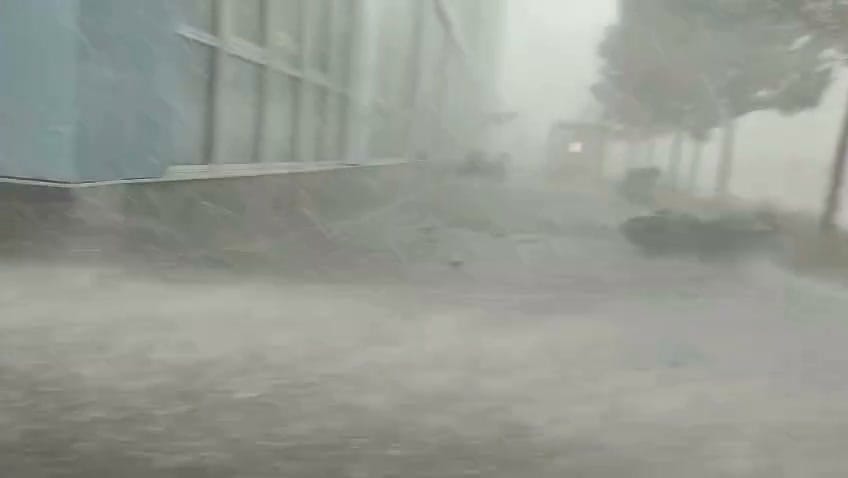 Dilúvio surpreende Genebra após dias de calor intenso