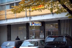 Gémeas de 22 anos detidas em Genebra com droga na bagagem
