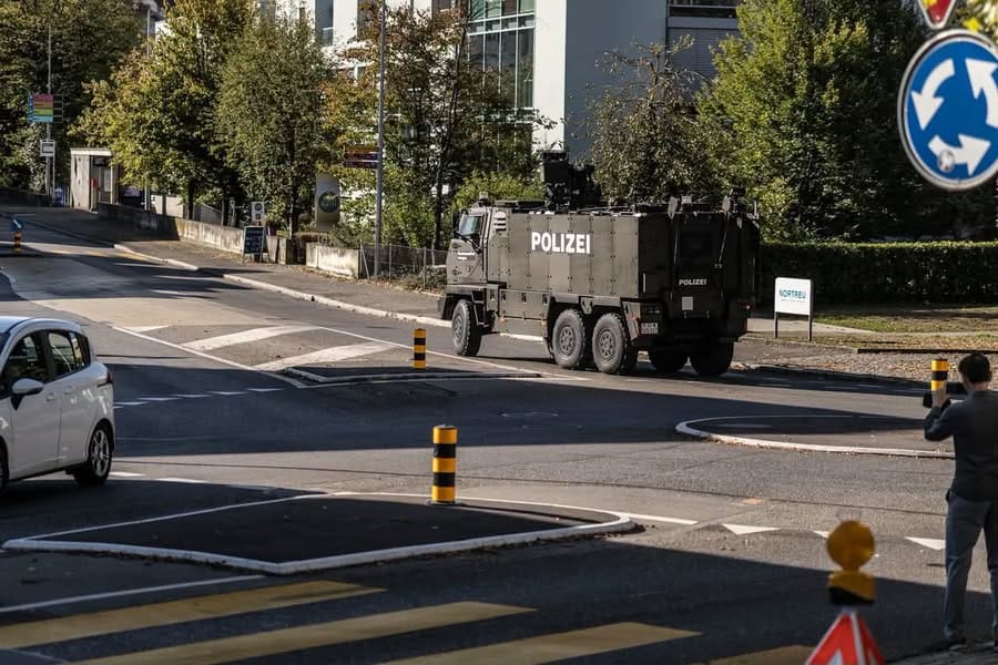 Caça aos autores do tiroteio em Aarau continua