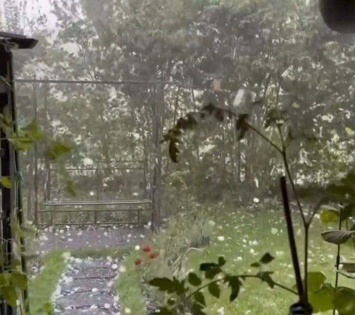 Granizo do tamanho de bolas de ténis no norte da Suíça