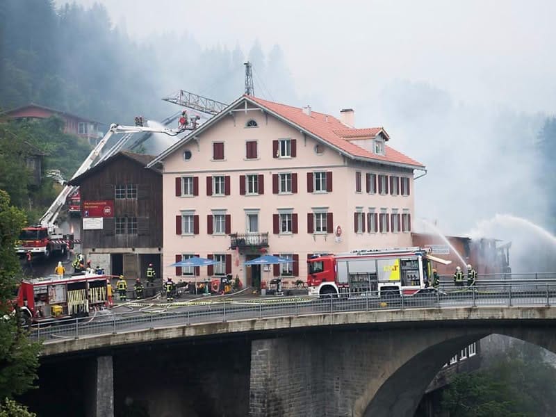 Incêndio em Thusis: portugueses vivem momentos de angústia, choque e alívio