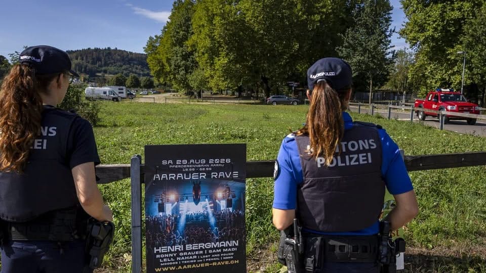 Tiroteio em Aarau: polícia investiga três hipóteses e continua à procura do autor ou autores